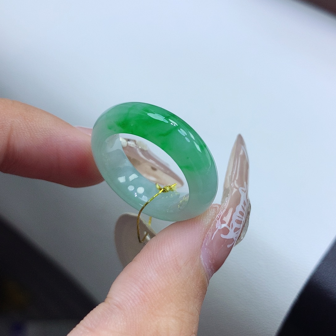 翡翠戒指未镶嵌1314圈