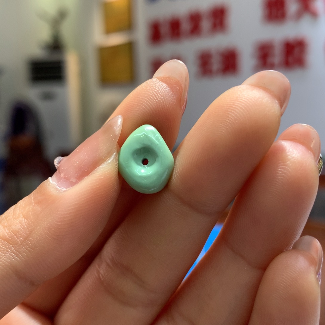 绿松石配饰未镶嵌