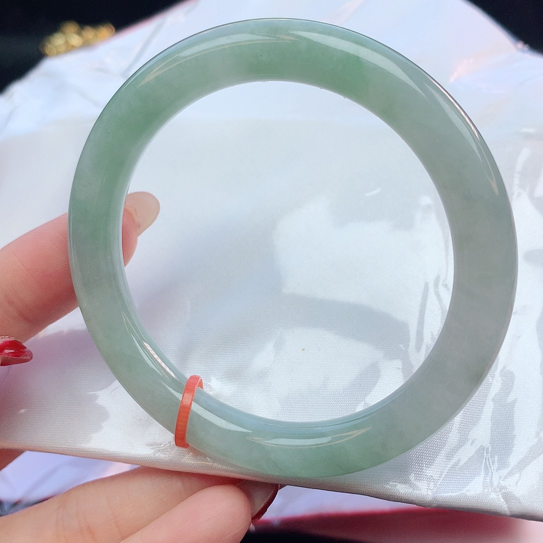 翡翠手镯未镶嵌54.9圆条092604