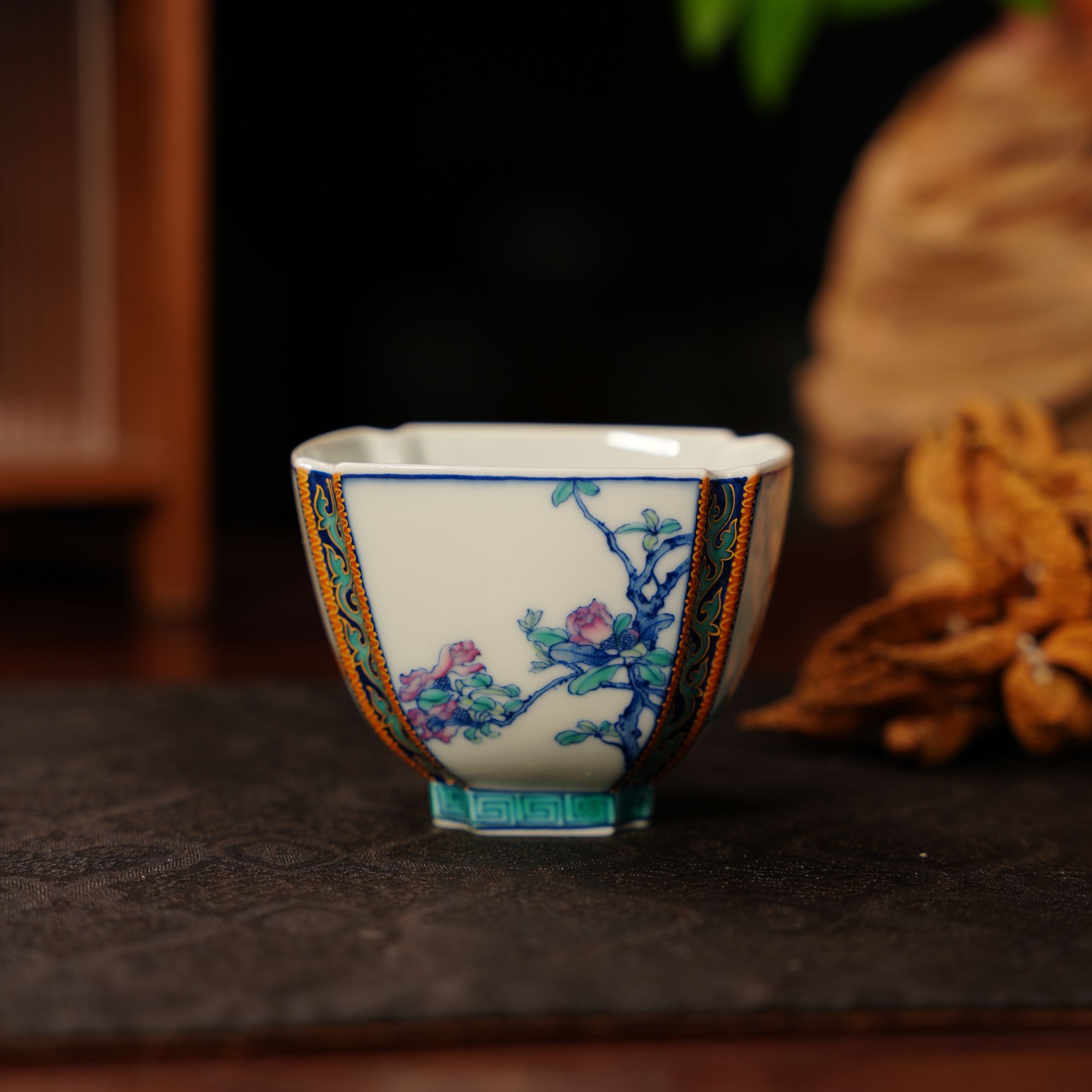 玗琪轩柴窑青花斗彩四方宋画雅杯