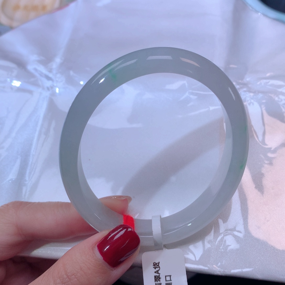 翡翠手镯未镶嵌58贵妃