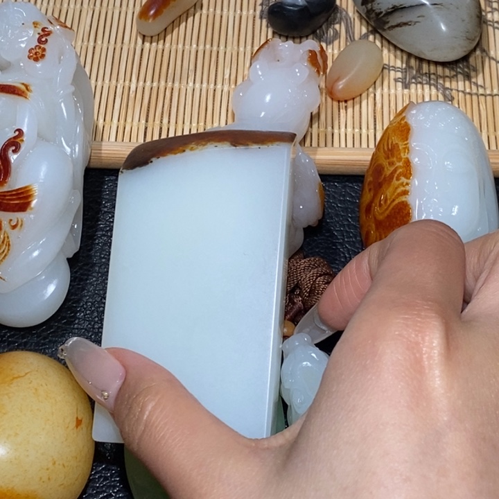 和田玉挂件未镶嵌山****人