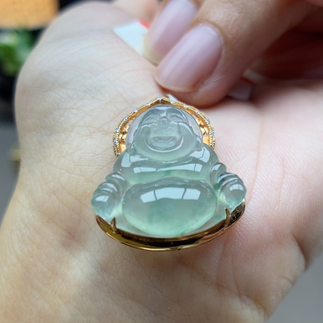 翡翠18K金镶嵌颈饰吊坠55