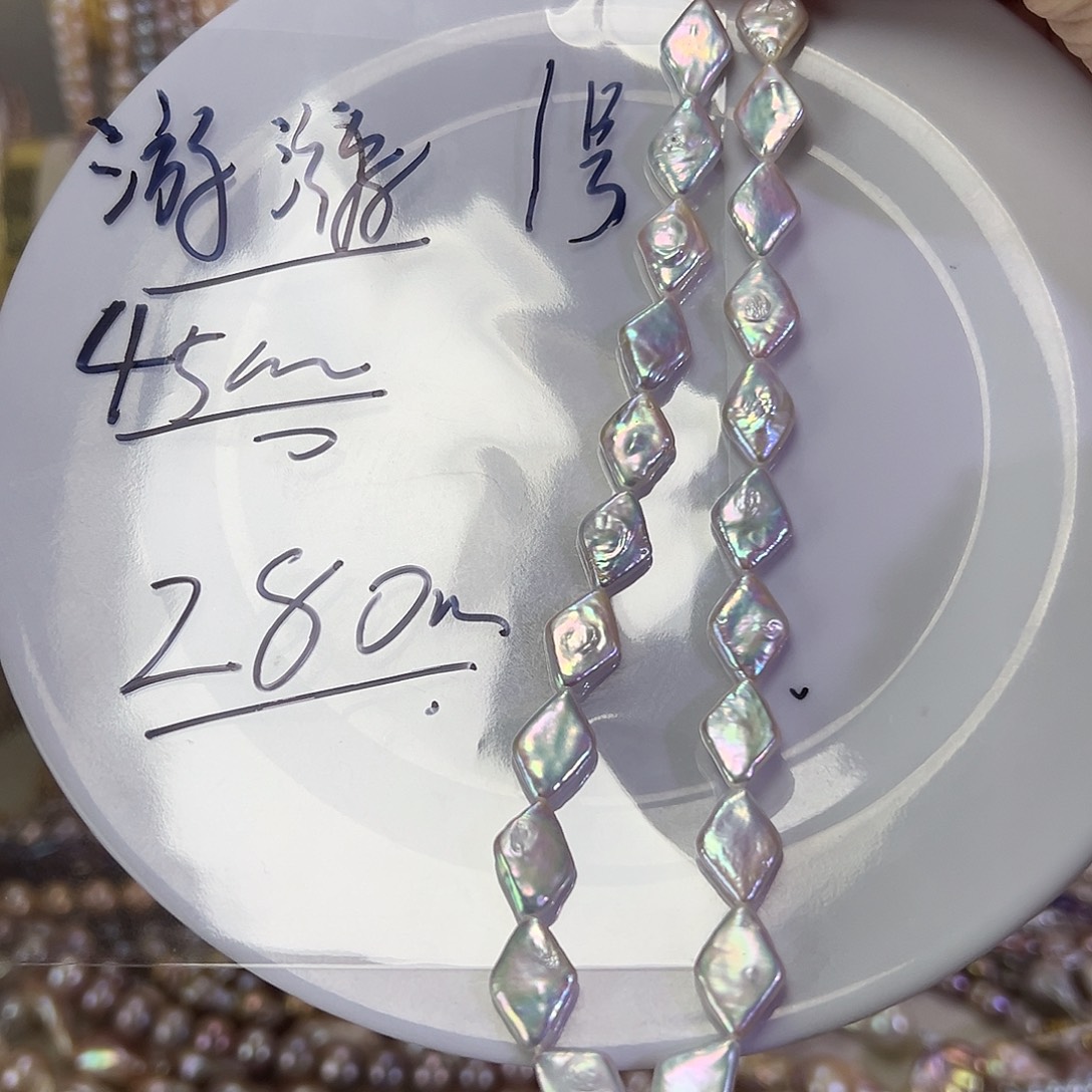 游***游颈饰淡水珍珠钛钢