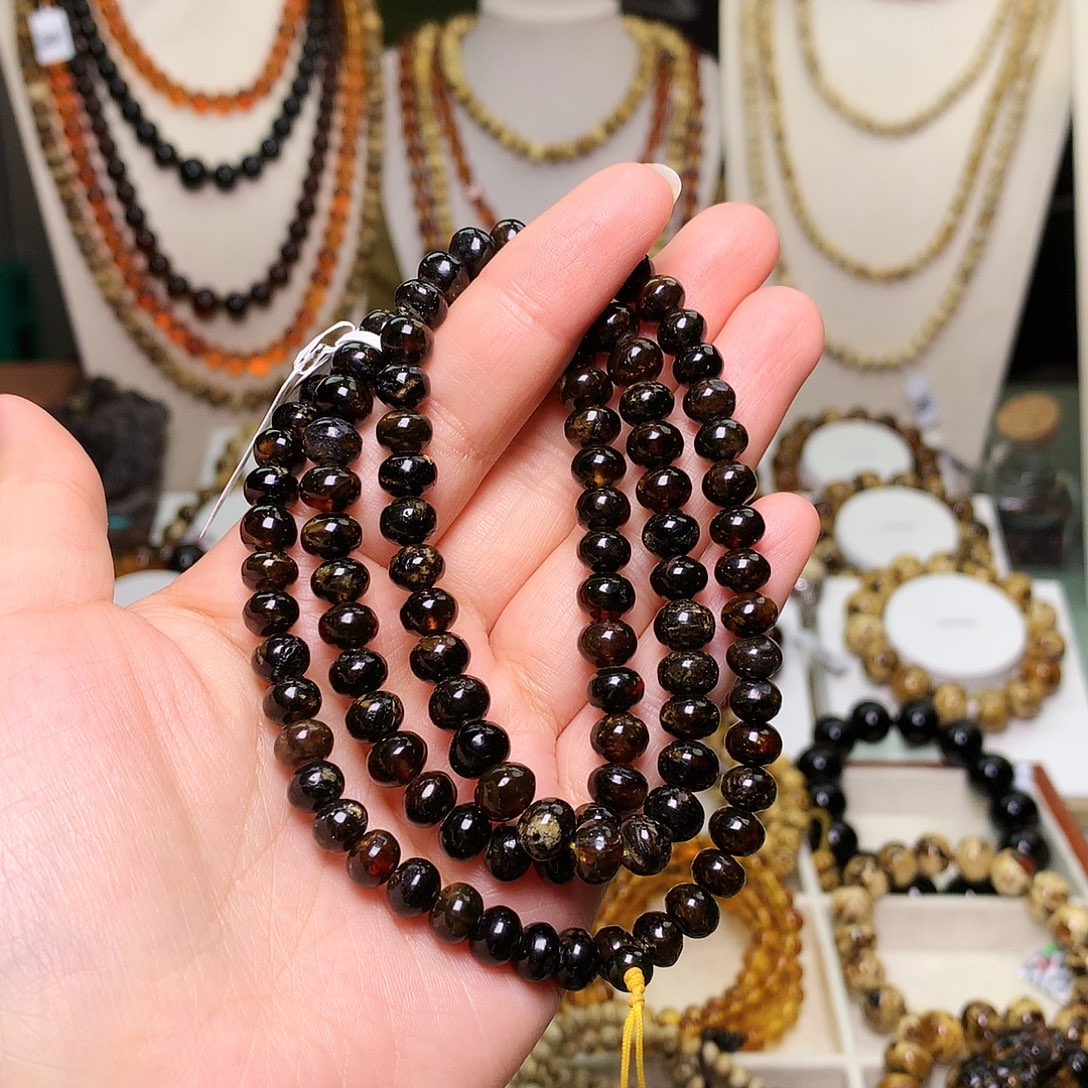 琥珀未镶嵌裸石7/黑花108-522