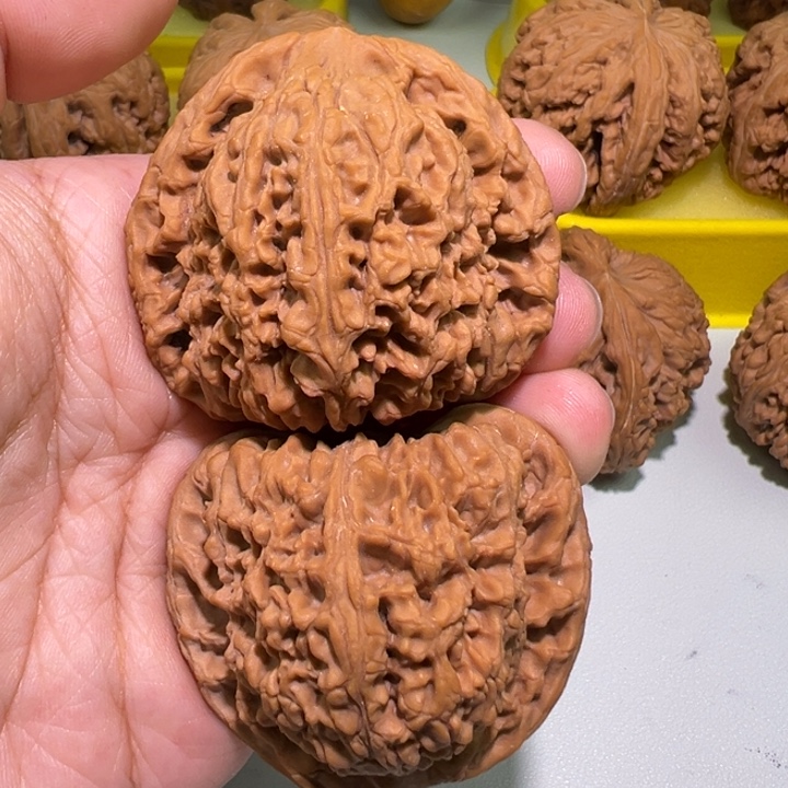 文玩核桃把件48南疆石