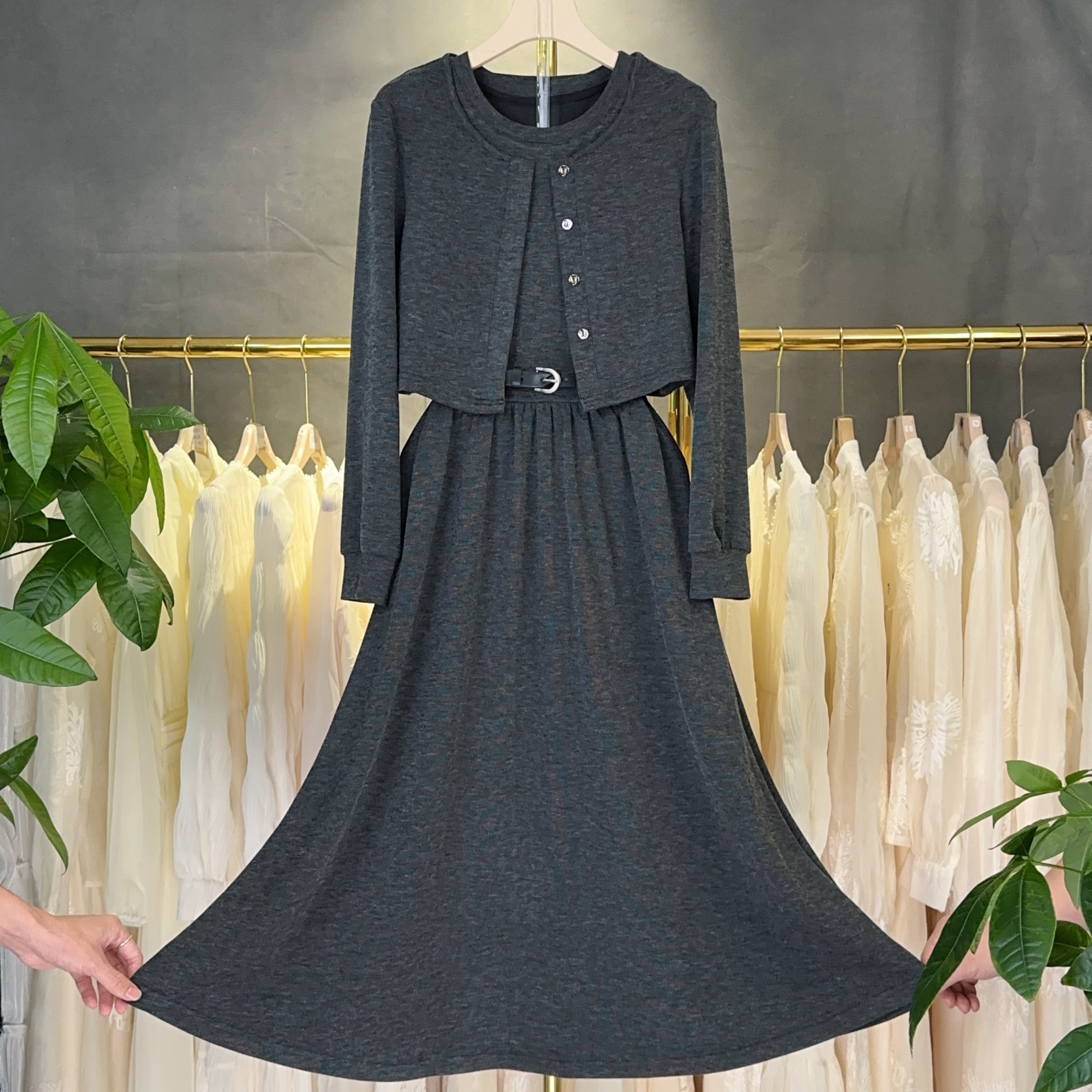 【RG5375】2025年新款高端轻奢显瘦气质时尚百搭收腰复古日常连衣裙