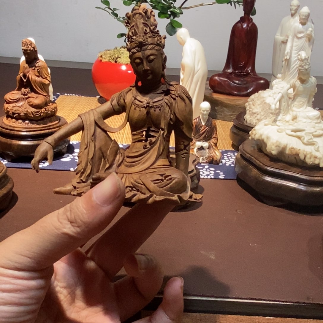 羊***森檀香木檀香木工艺品摆件