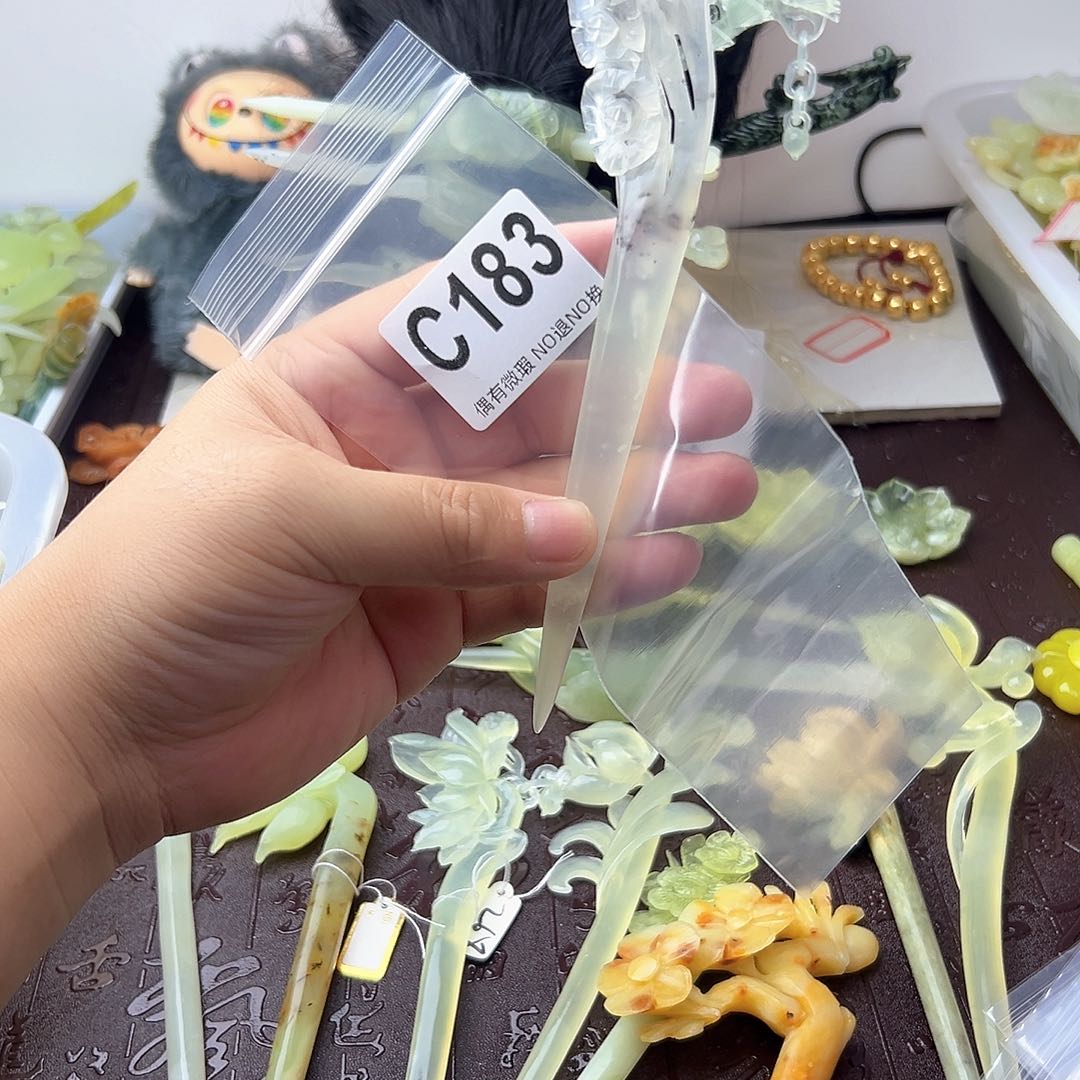 合金蛇纹石玉发饰想**来