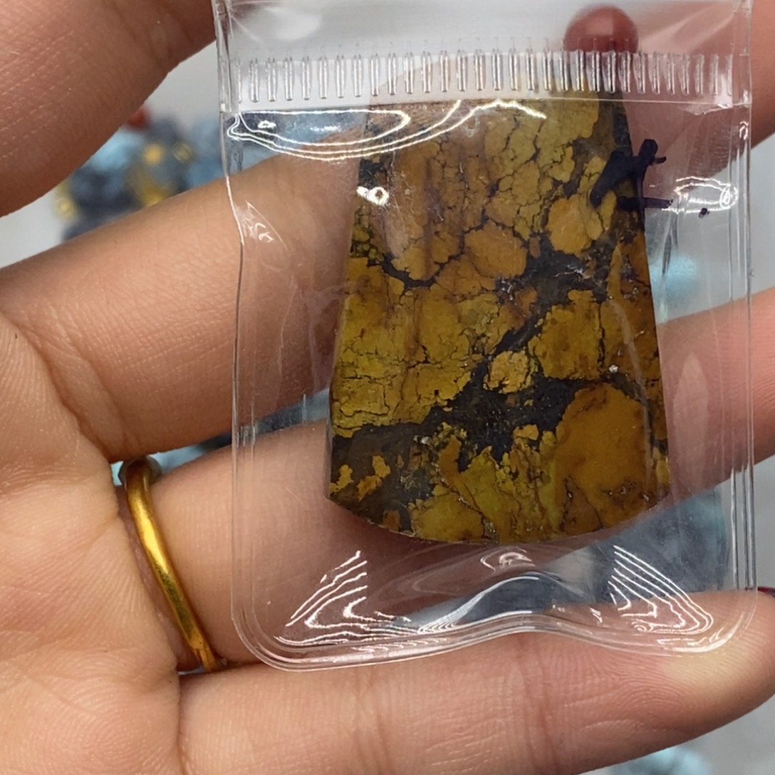 *****南红玛瑙未镶嵌珠宝奇石