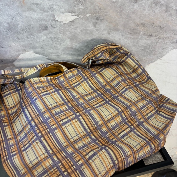 多地球梳子kt包包BB268