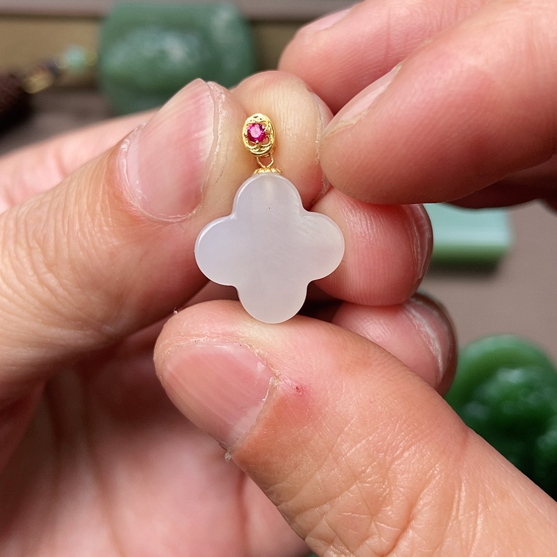 和田玉（白玉）颈饰18K金镶嵌