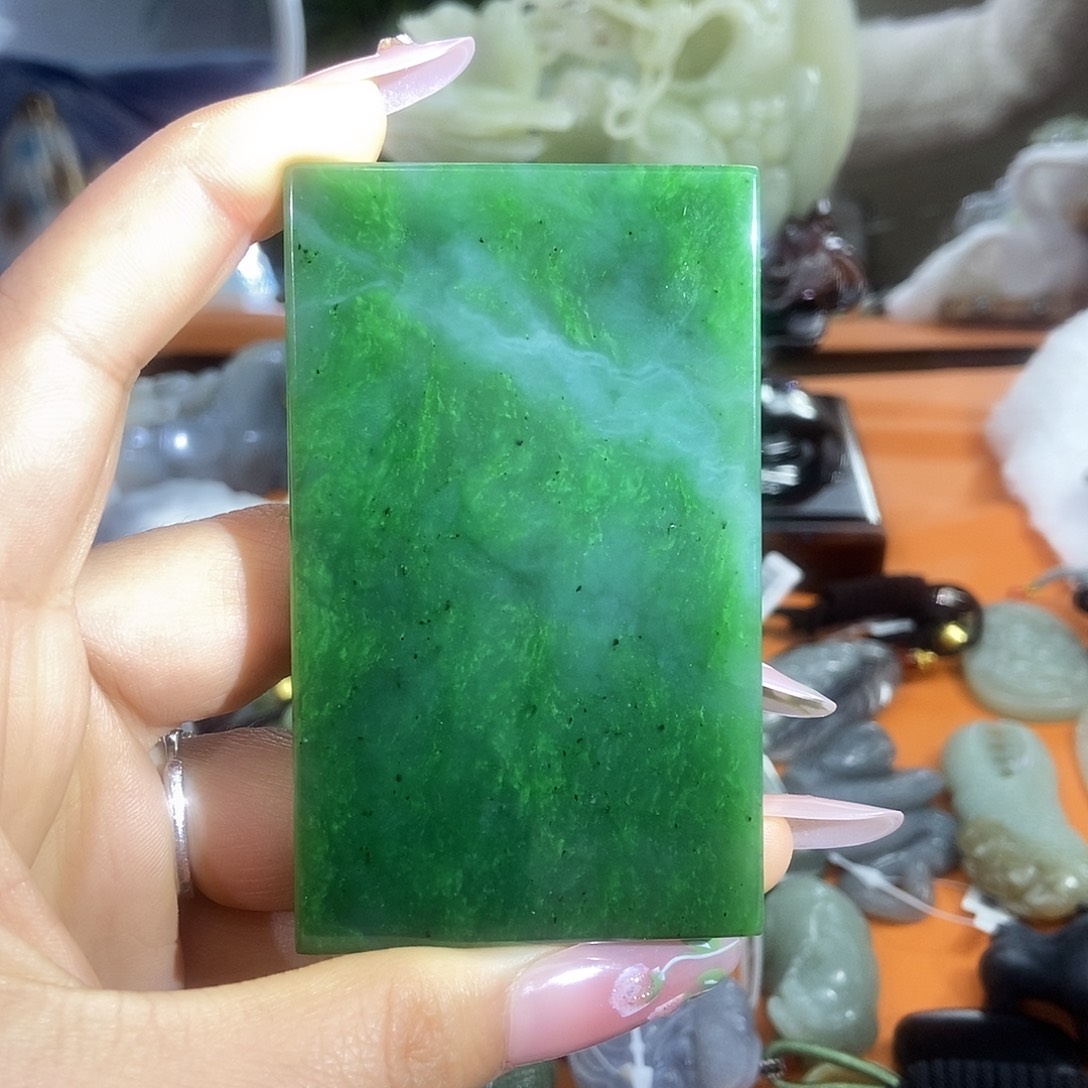 和田玉未镶嵌颈饰用***儿