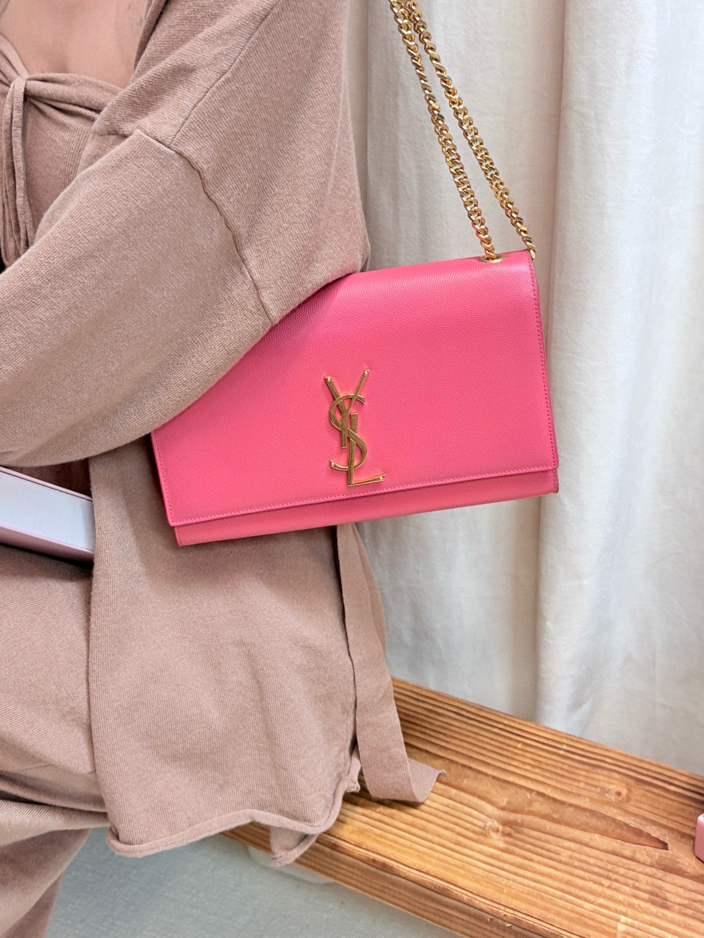 95新 YSL/圣罗兰 ysl 粉色kate斜挎包