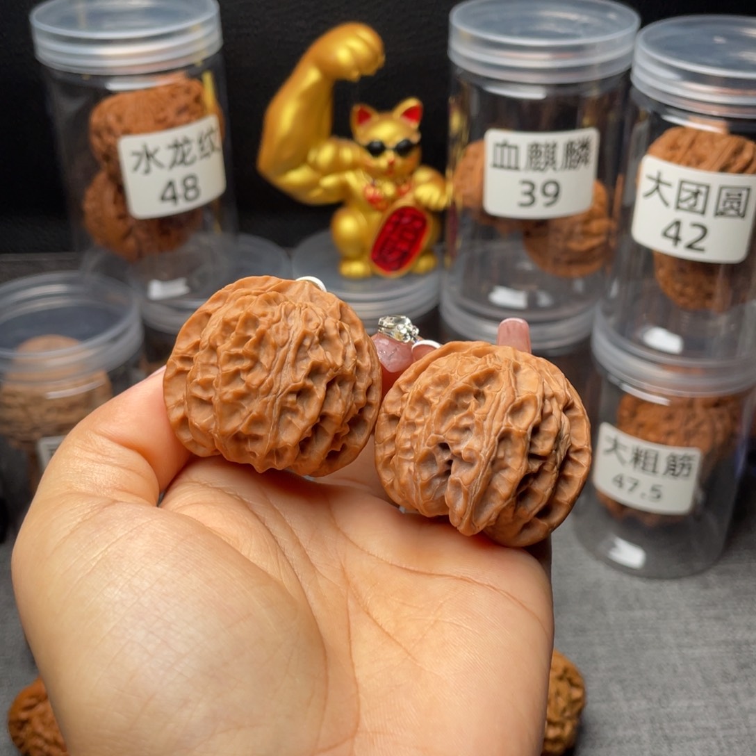 文玩核桃把件苹果园