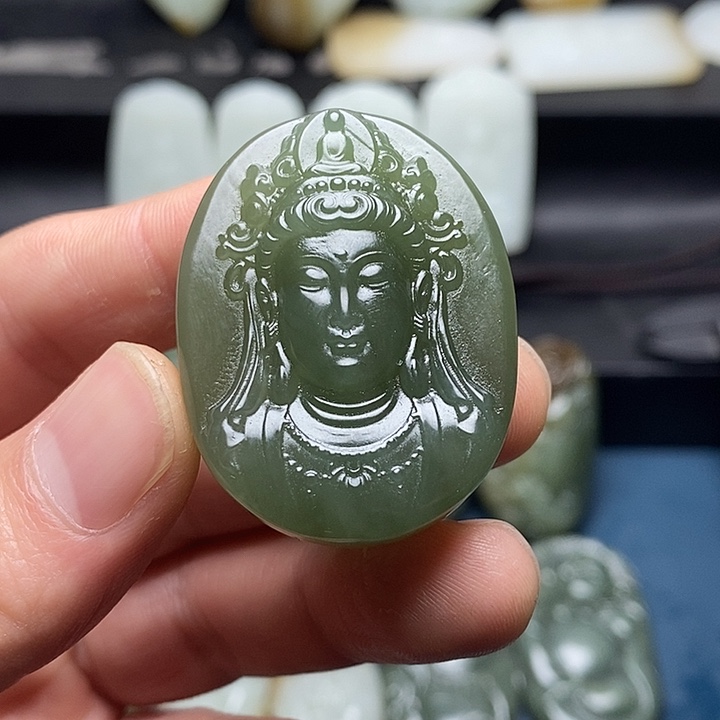 和田玉未镶嵌颈饰