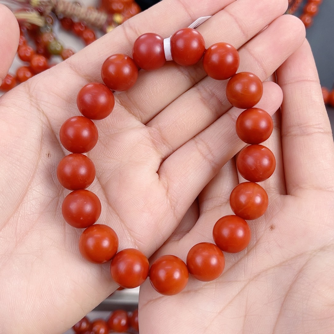 女***馆南红玛瑙未镶嵌保山高货大水沟哑光辣椒红单圈12mm