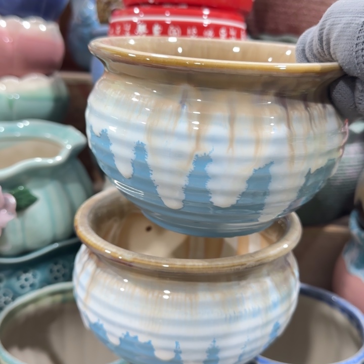 凑9块包邮，有孔，陶瓷花盆