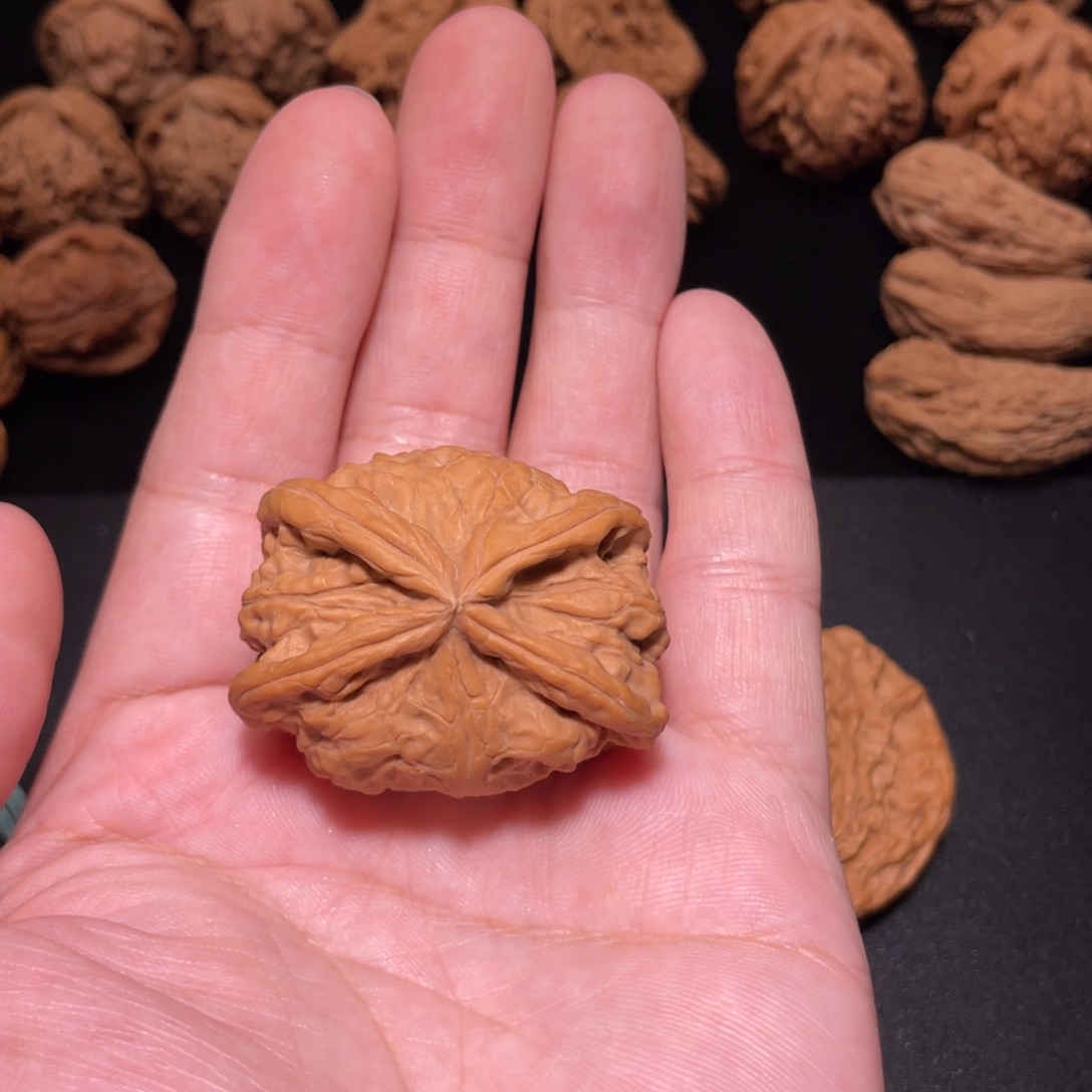 上****文玩核桃吊坠文玩核桃