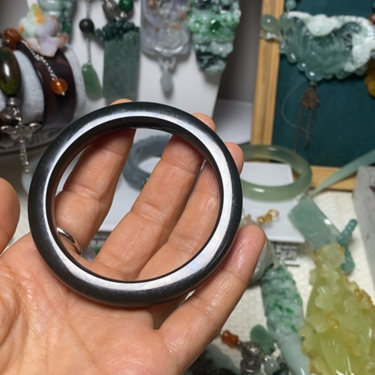 【闪购商品】翡翠吊坠(赠链)未镶嵌