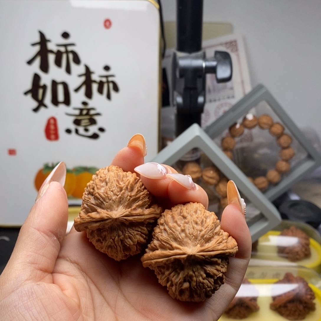 文玩核桃把件白狮子39