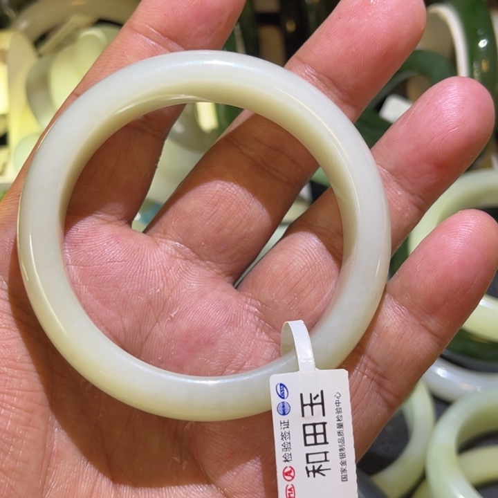 龍***宝和田玉未镶嵌颈饰