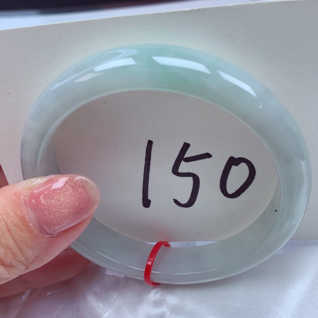 翡翠手镯未镶嵌翡翠