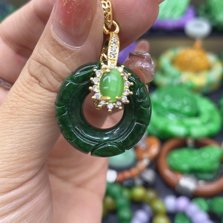 翡翠未镶嵌颈饰项链16