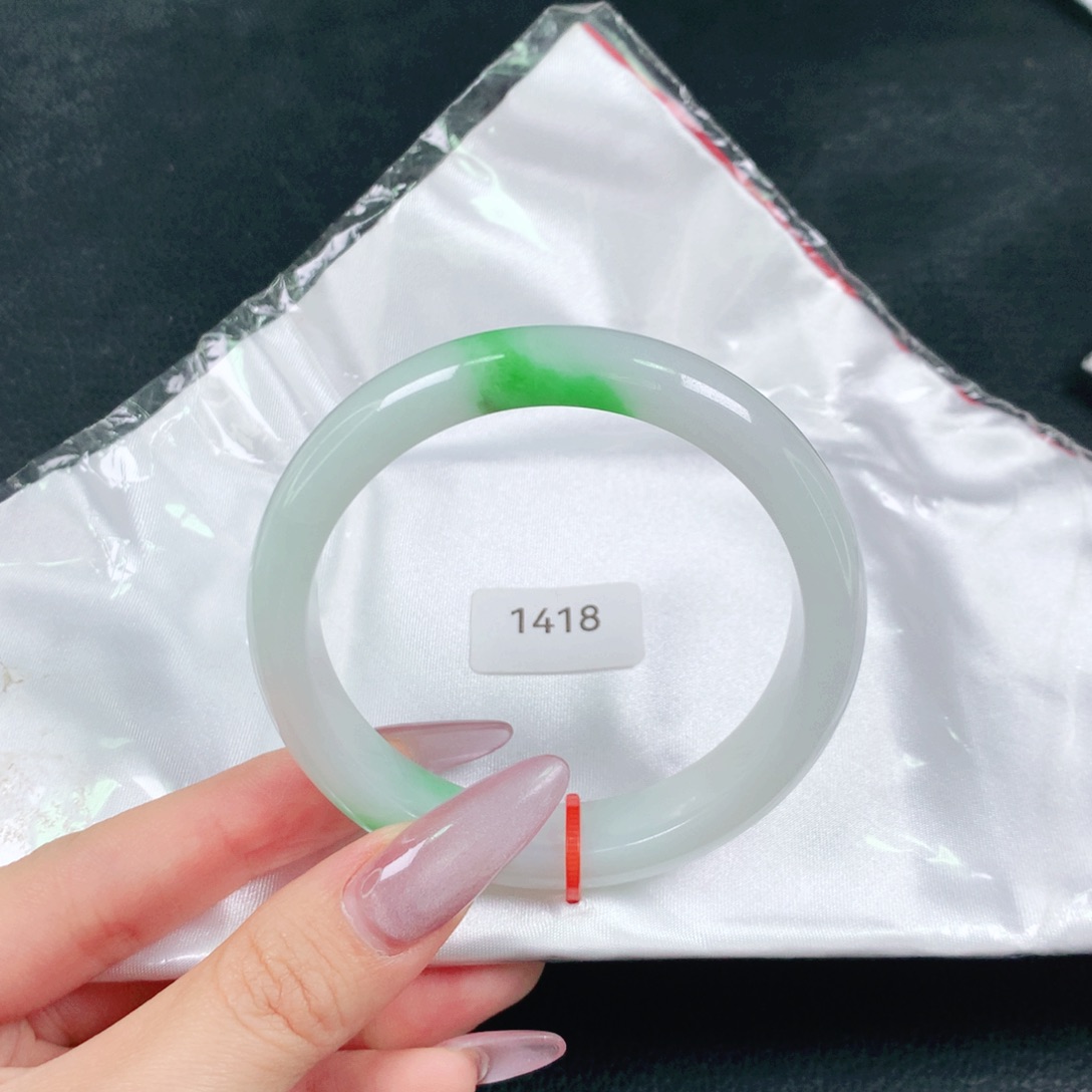 翡翠未镶嵌手镯天然翡翠手镯04