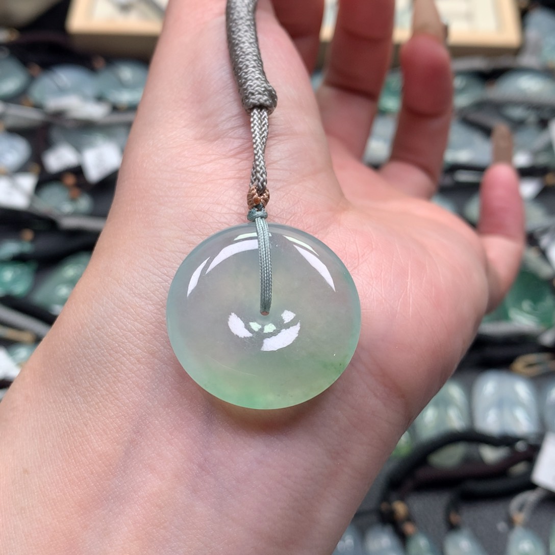 翡翠颈饰未镶嵌00000000000000