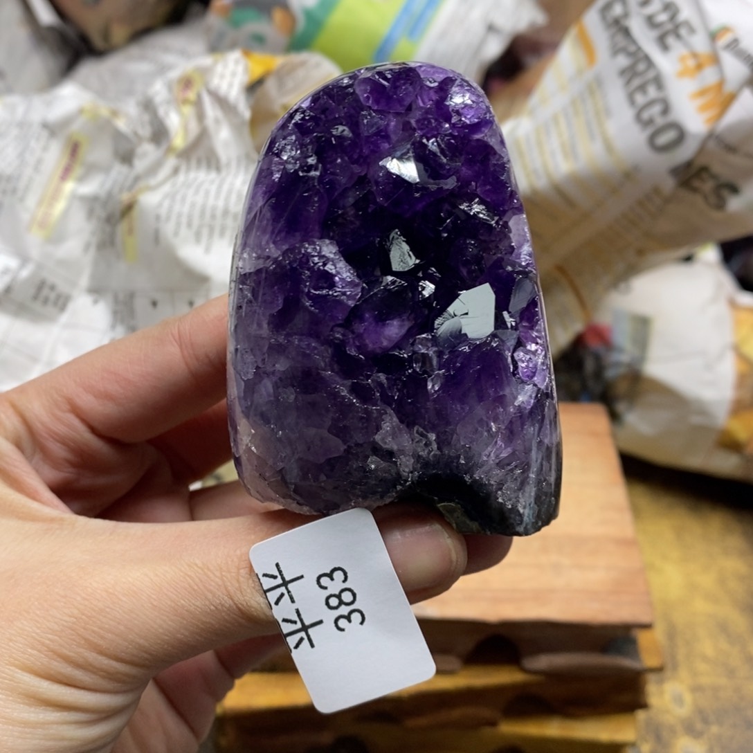 紫晶乌拉圭未镶嵌