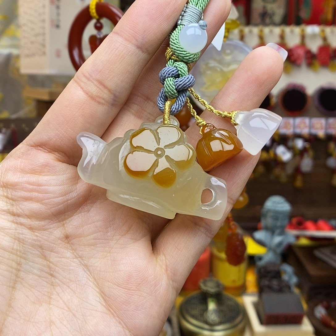 玛瑙车挂未镶嵌；555866999