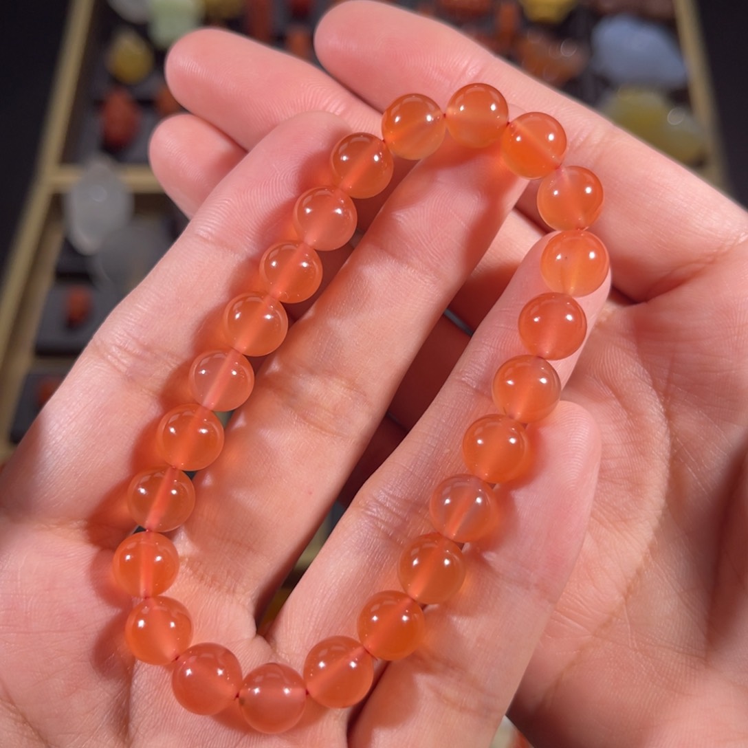 南红玛瑙丽江料圆珠手串8.3左右未镶嵌