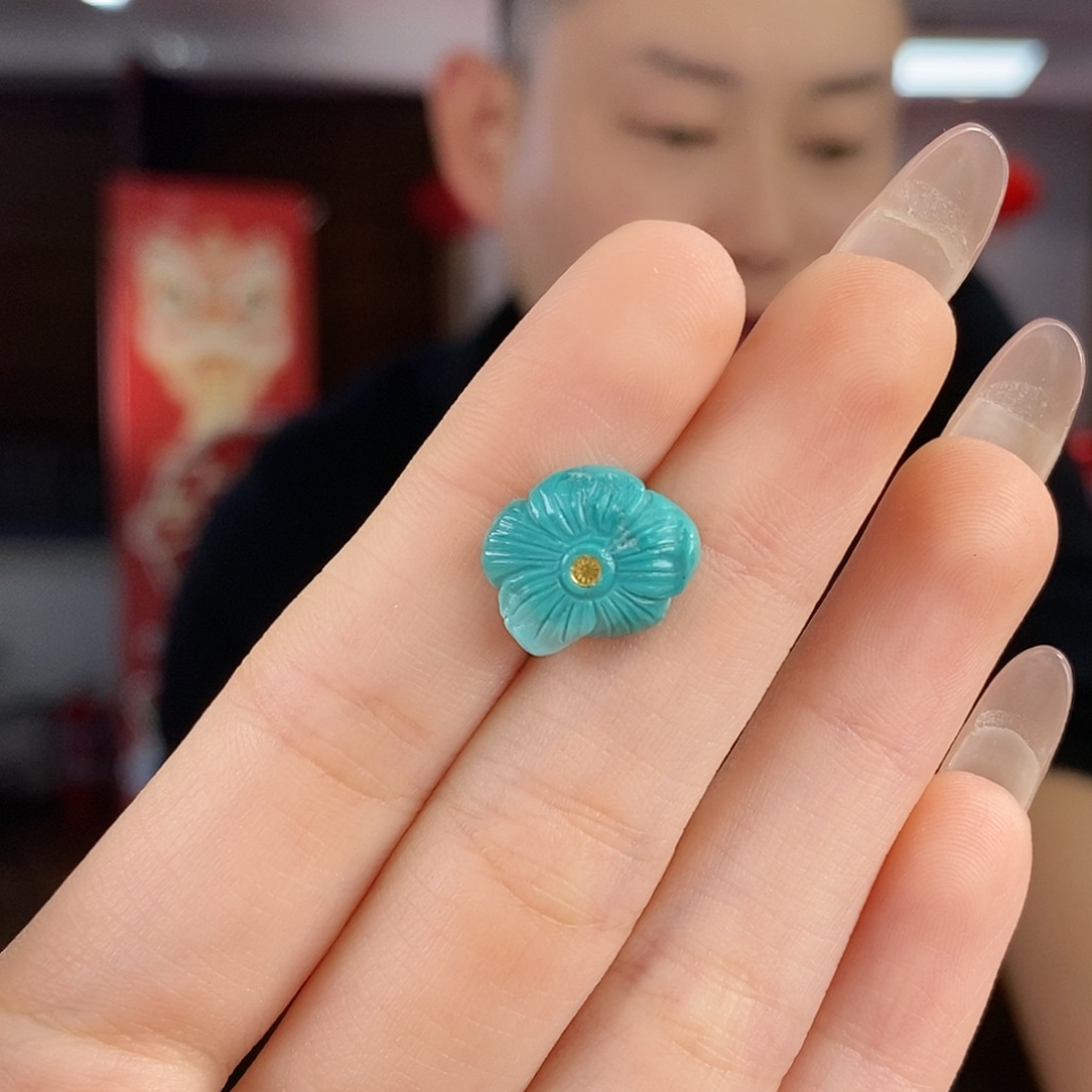 绿松石未镶嵌珠宝奇石