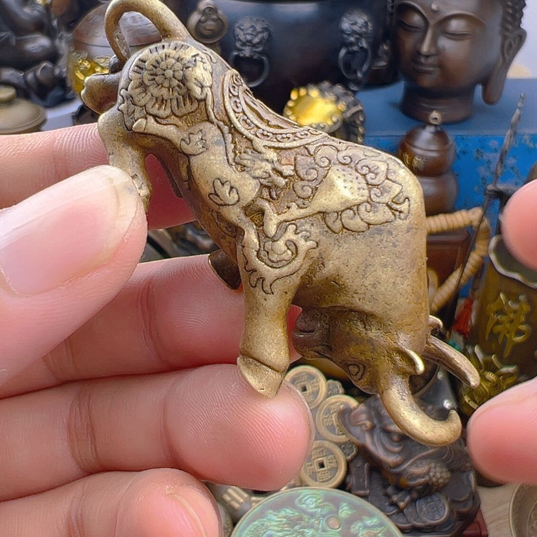 铜工艺美术品等艺术作品