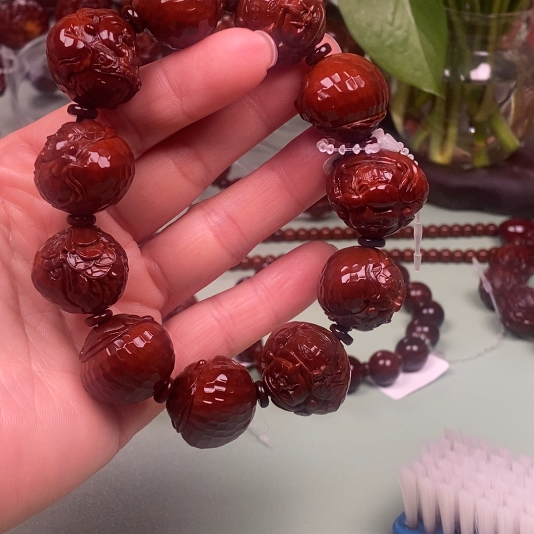 S***e木质橄榄核回血直播间