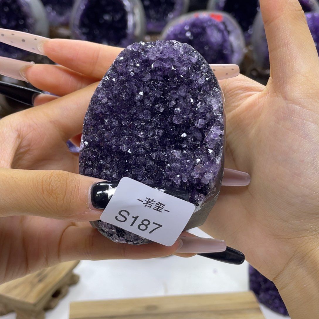 未镶嵌紫晶大型摆件（非配饰）乌拉圭紫水晶摆件S187