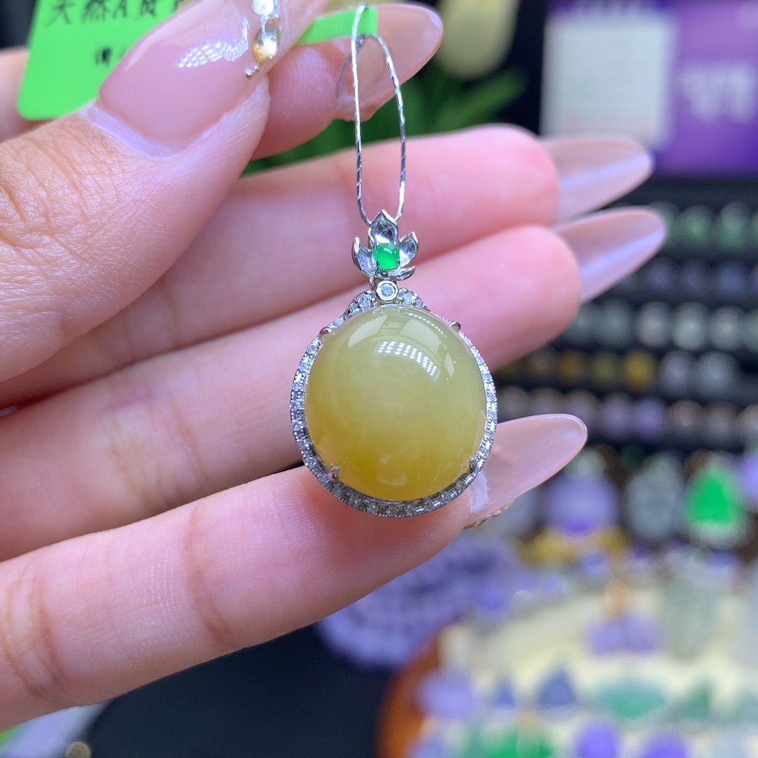 翡翠颈饰18K金镶嵌天然