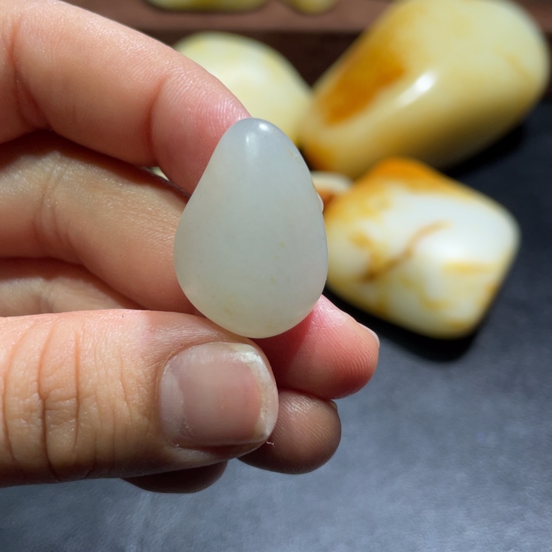 巴***道和田玉（子料）未镶嵌挂件