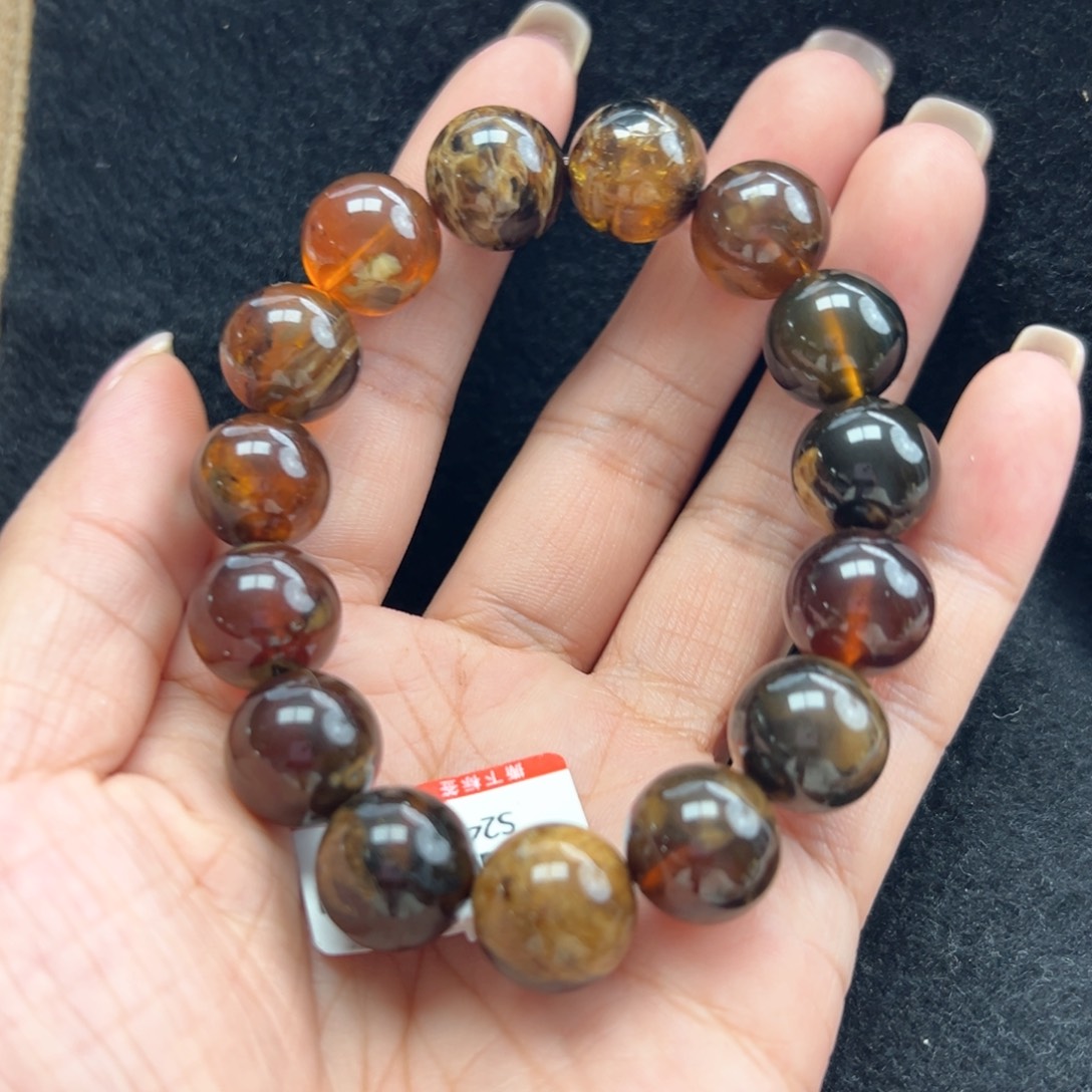 琥珀珠宝奇石未镶嵌