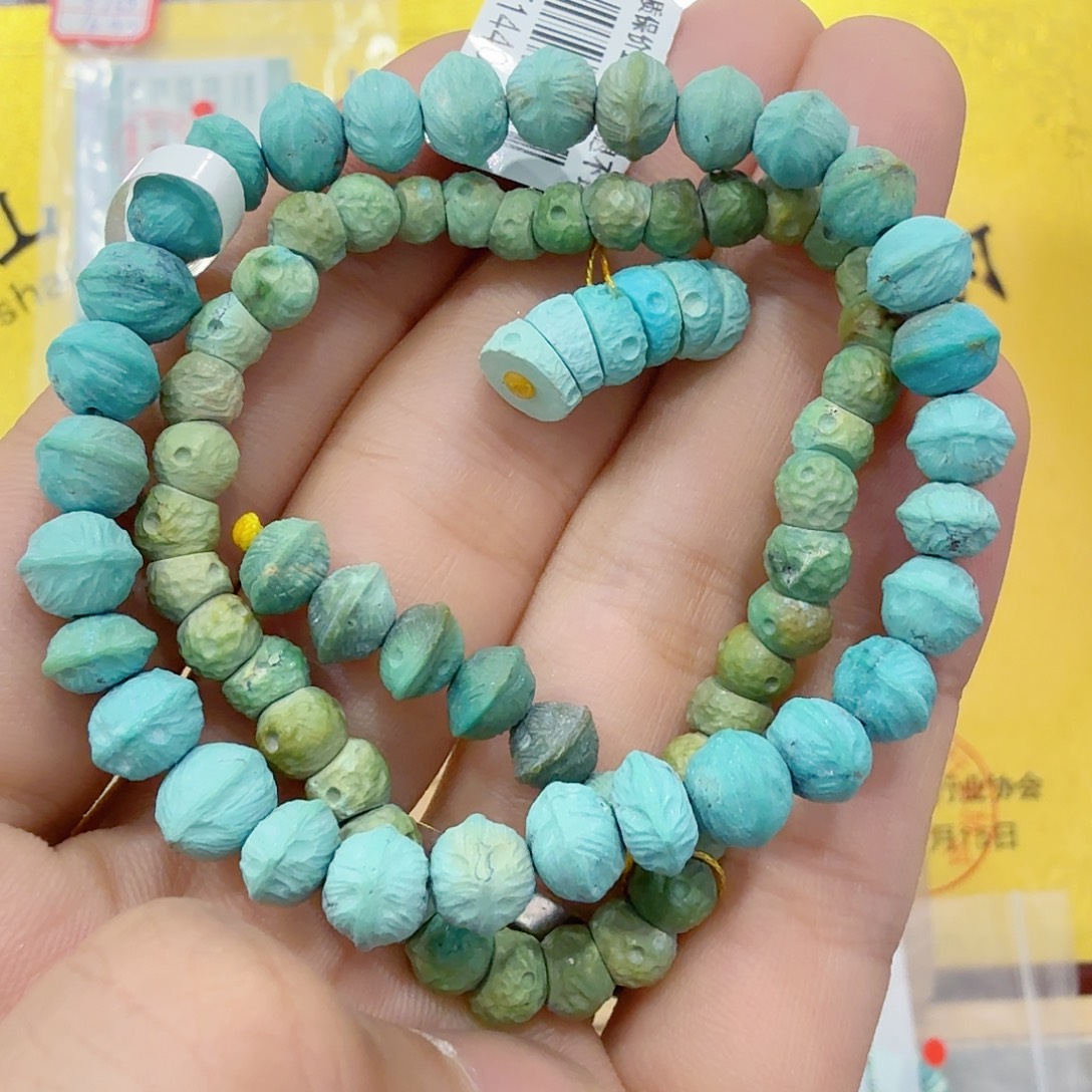 慧***海绿松石未镶嵌珠宝奇石