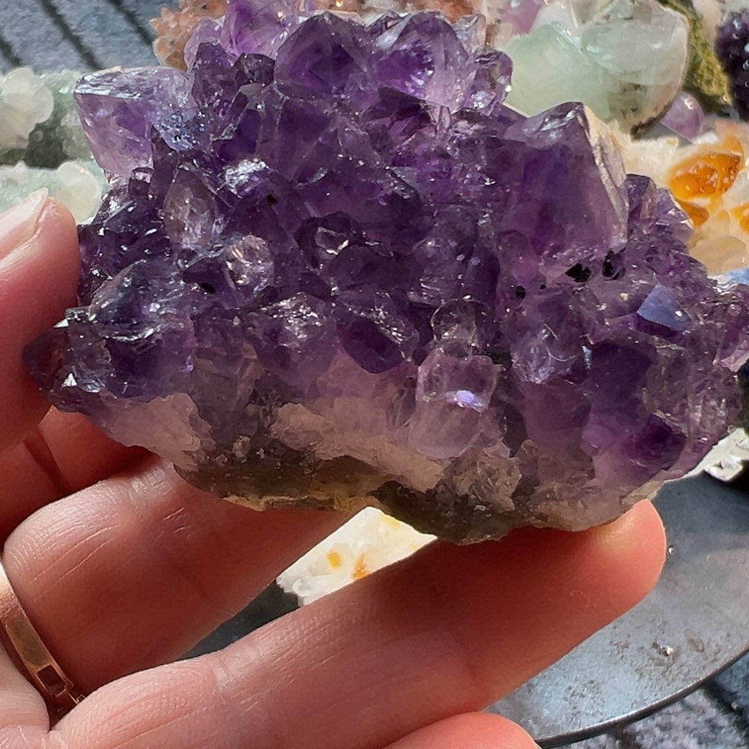 未镶嵌水晶珠宝半成品