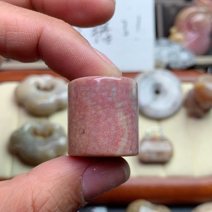 硅化珊瑚（珊瑚玉）颈饰未镶嵌