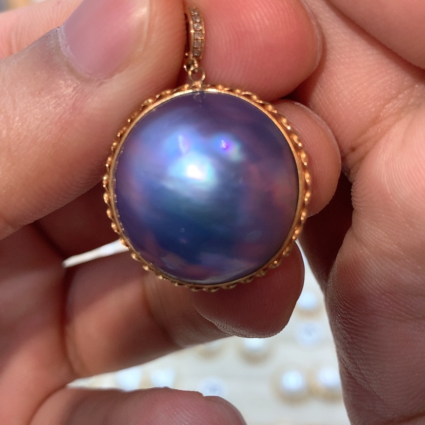 【闪购商品】18K金镶嵌颈饰拼合珍珠（马贝珠）