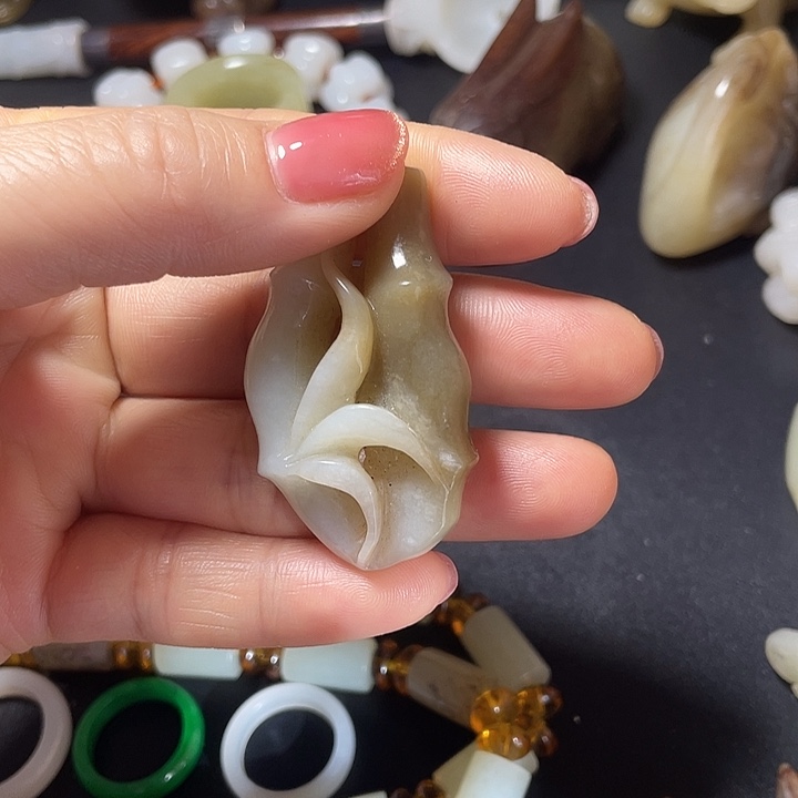 和田玉（糖玉）未镶嵌车挂