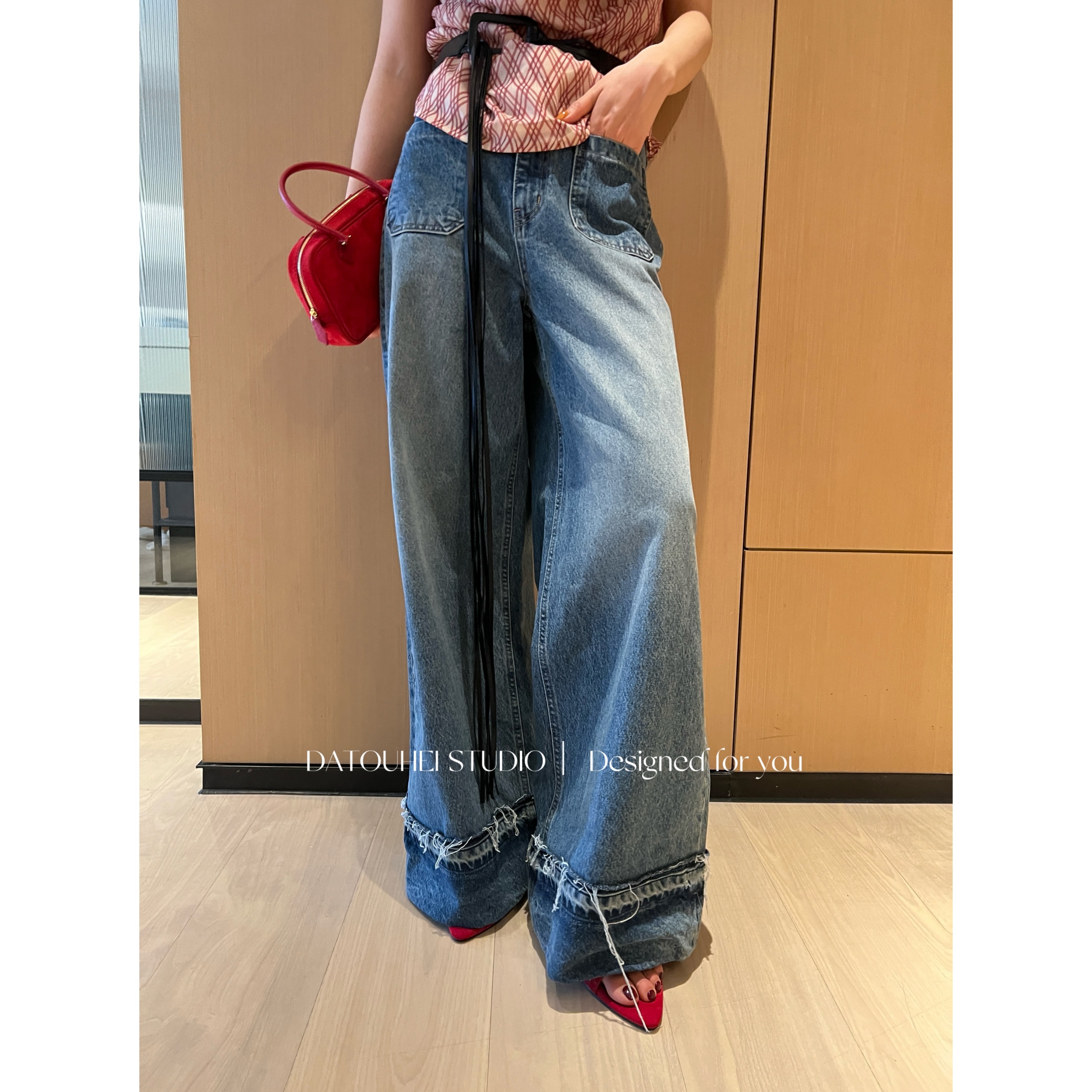 大头黑STUDIO【月下听风】2025女夏时尚磨边牛仔裤D225X04726