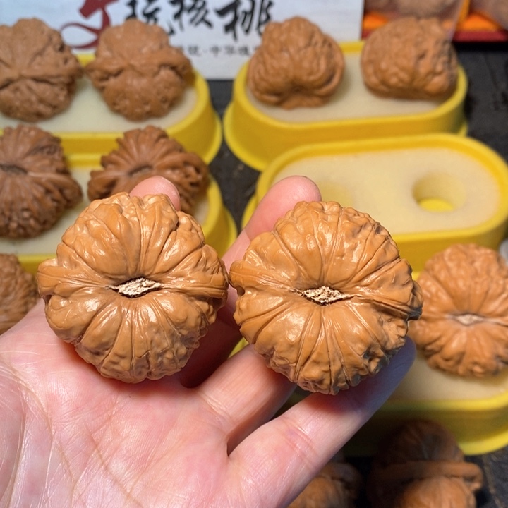 文玩核桃把件南瓜墩。 42.8。47.7克