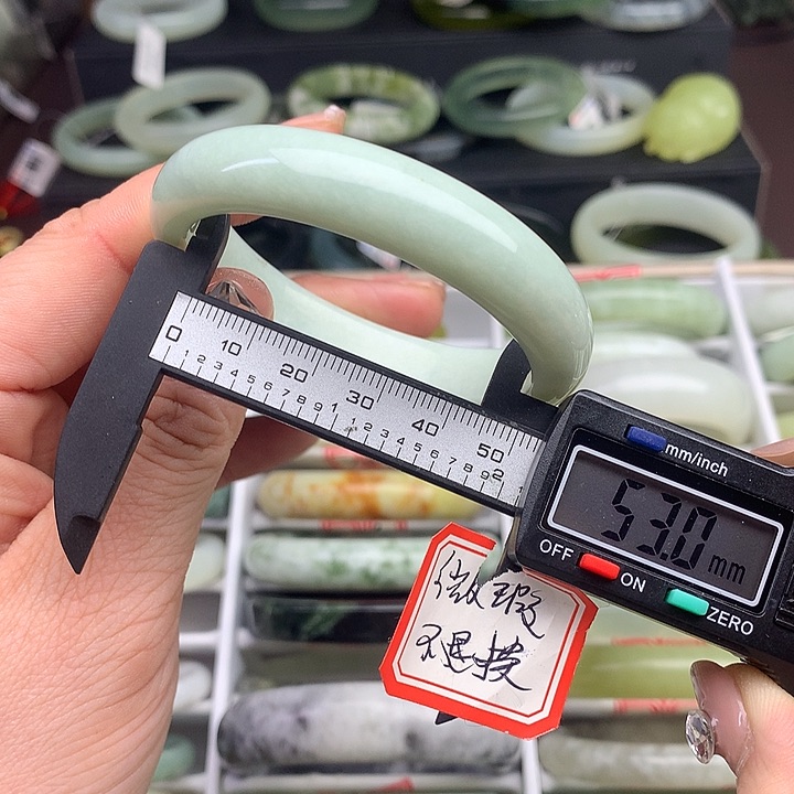 蛇纹石玉手镯未镶嵌725