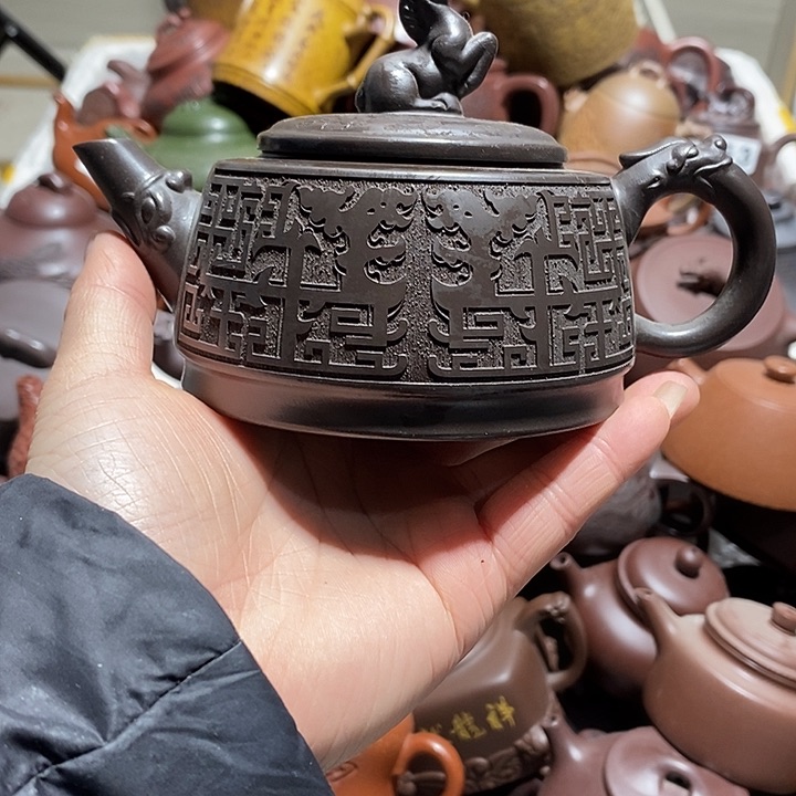 紫砂茶壶微瑕微笑