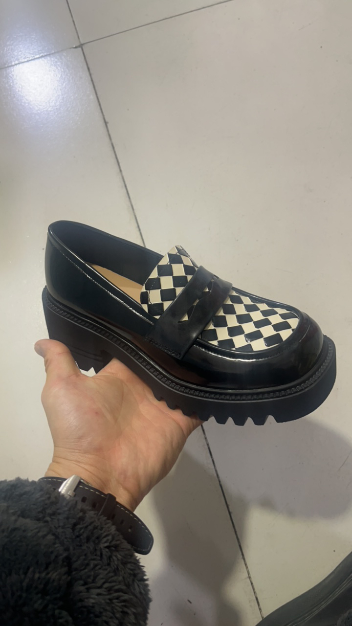 2521770牛皮百搭休闲单鞋